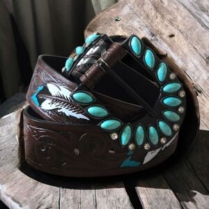 Leather Tooled Belt W Turquise Accents NWT